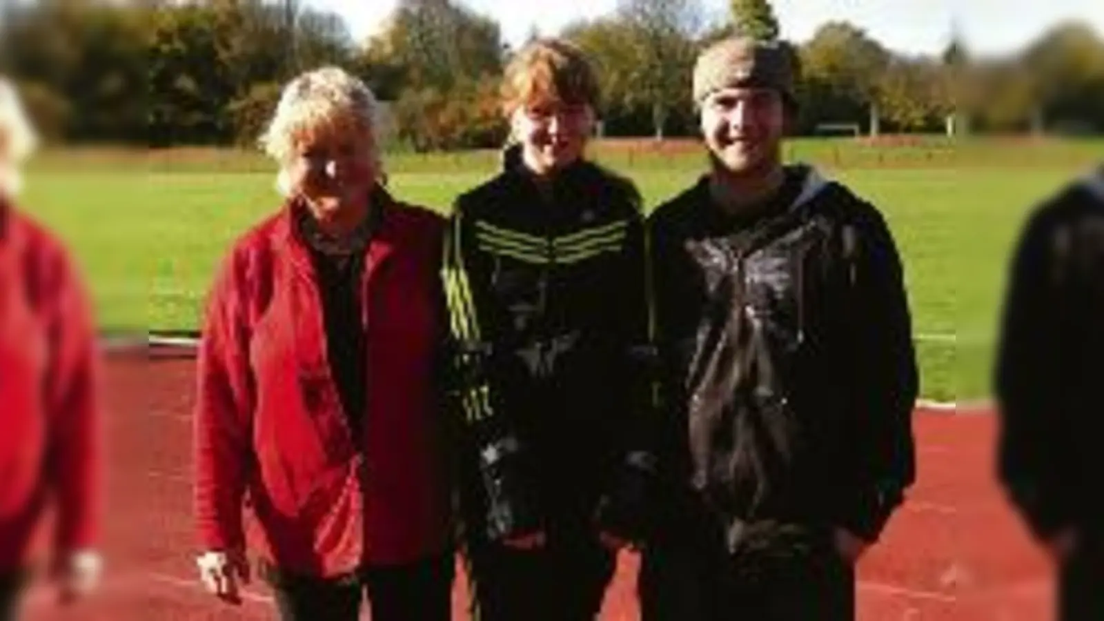 Das starke Trio des PSV München: Trainerin Anne Heinzl, Clara Klug und ihr Begleitläufer Stefan Elsner. 	 (Foto: ba)