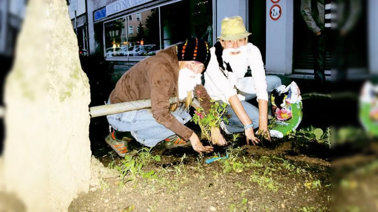 Guerilla Gärtner sind auch in München am Werk, um etwas Grün in die Stadt zu bringen.	 (Foto: Green City)
