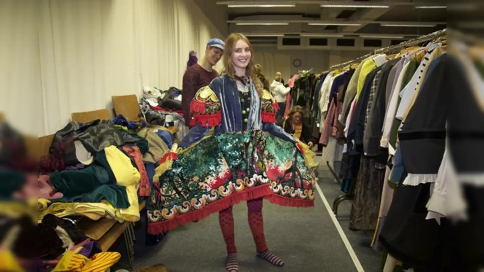 Nicht praktisch, aber einzigartig: Die Kostüme des Gärtnerplatztheaters werden verkauft.	 (Foto: Christian POGO Zach)