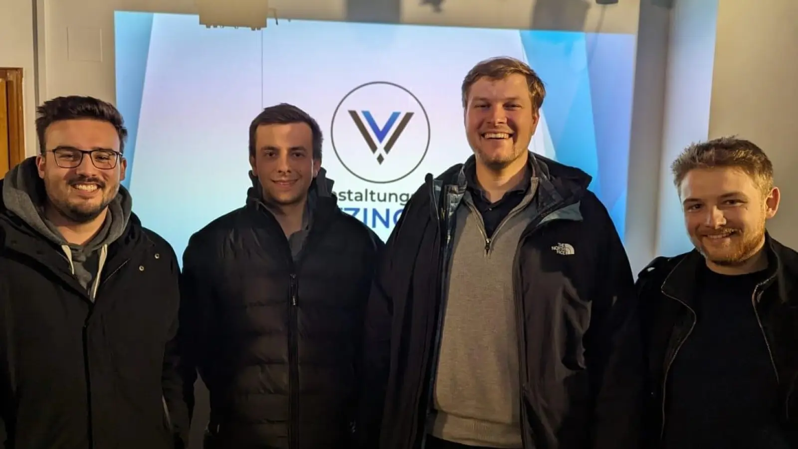 Ludwig Horn (2.von rechts) ist inzwischen Bürgermeister von Tutzing. Im Vorstand des Veranstaltungsvereins sind Kevin Müller, Tobias Wegl und Stephan Albrecht aktiv. (Foto: Veranstaltungsverein Tutzing)