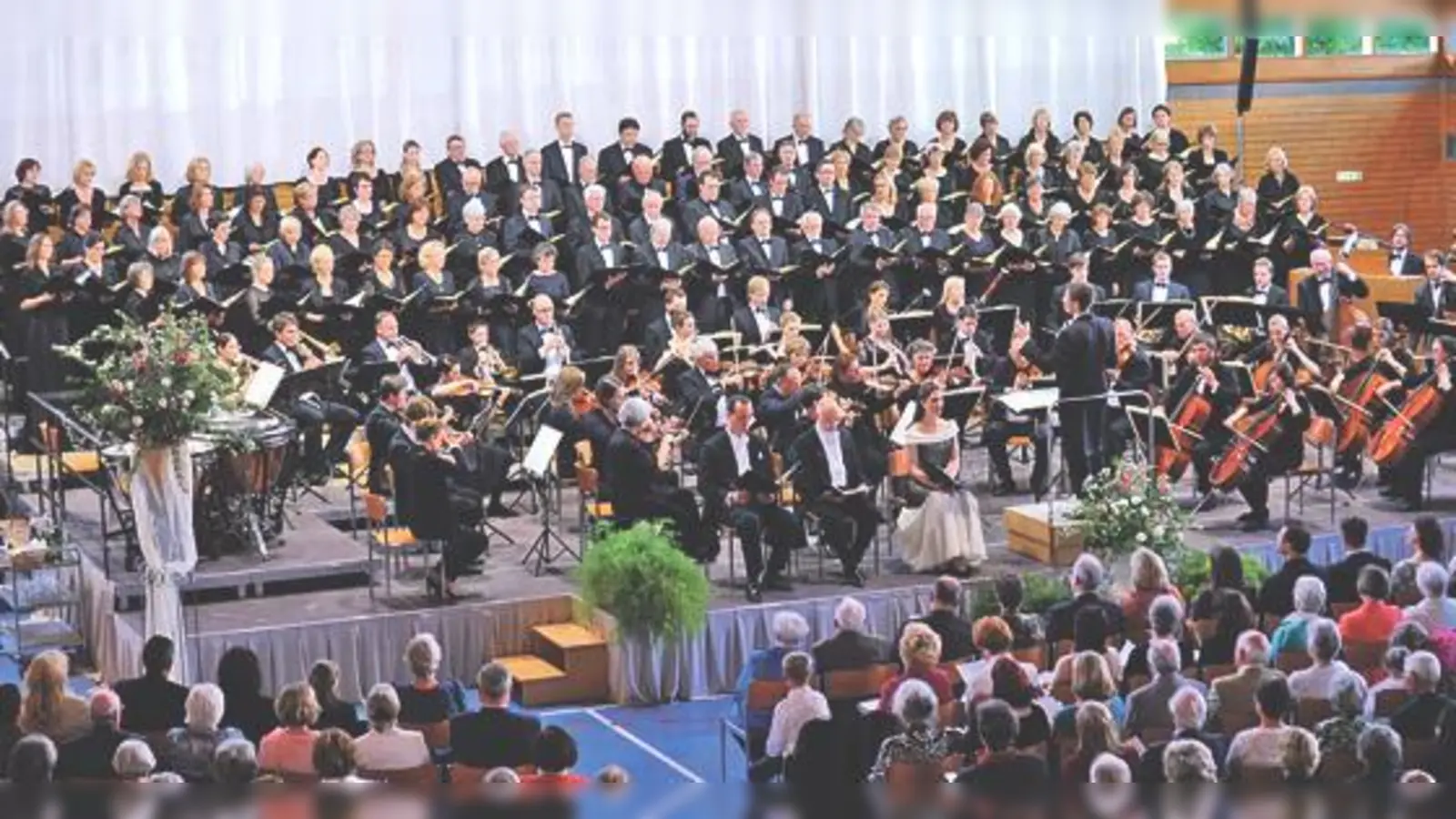 Das Leonhardi-Ensemble präsentiert in den zwei Jubiläumskonzerten das besten aus drei Jahrzehnten in allen Formationen.	 (Foto: VA)