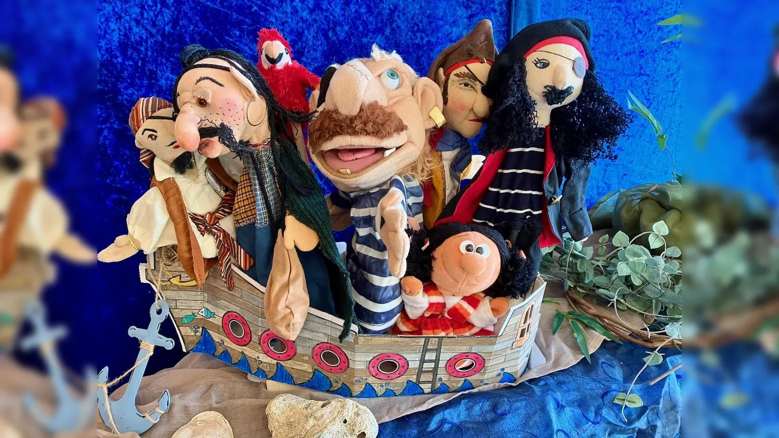 Ein mittelwildes Piratenabenteuer erwartet die Besucher beim Puppentheater von Susy Bergmann. (Foto: Susy Bergmann)