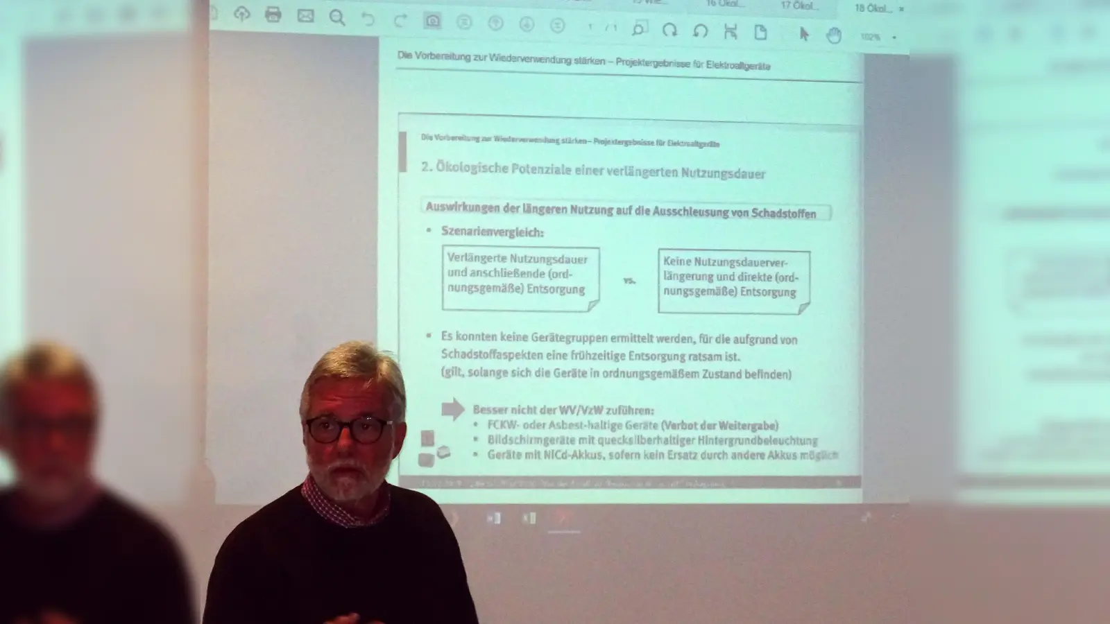 Peter Schickinger, zweiter Bürgermeister in Wartenberg (FWG) brachte neueste Erkenntnisse aus einer Fachtagung zu Wertstoffhöfen mit in den Landkreis. (Foto: kw)