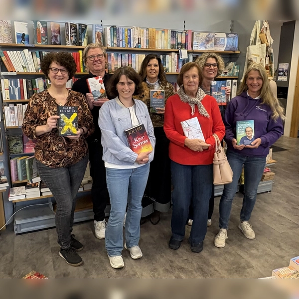  Das Lesezeichen-Team und die Germeringer Geschäftsleute freuen sich auf eine besondere Aktion. (Foto: Lesezeichen)