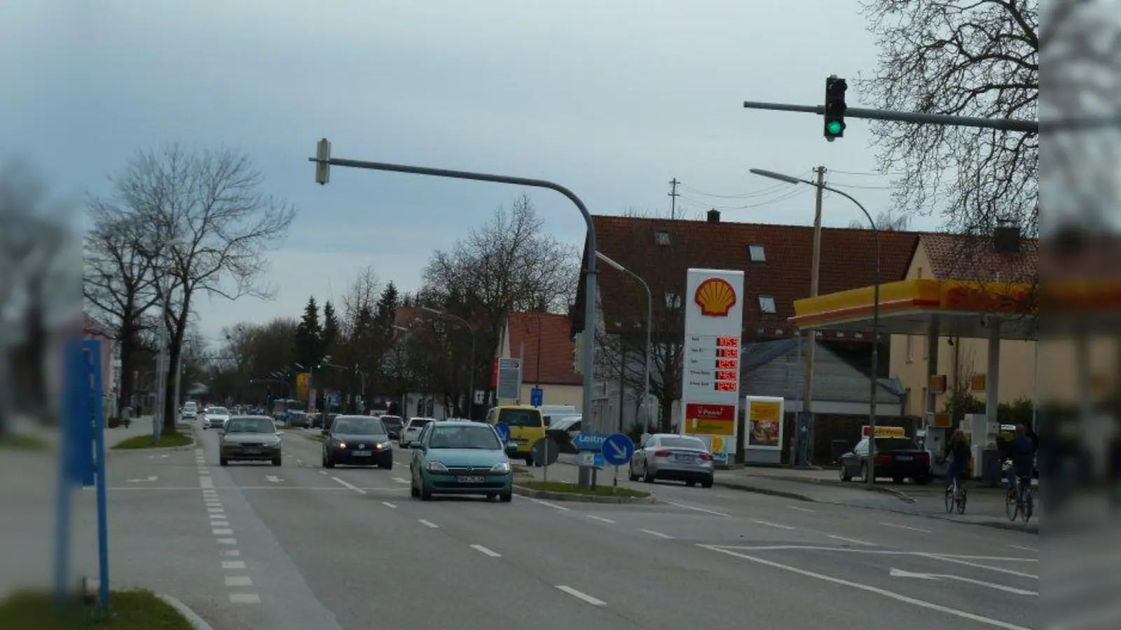 Eine Untertunnelung der Münchner Straße scheint nicht in Frage zu kommen. Der Vorschlag der Gemeinde Karlsfeld wurde nicht in den aktuellen Bundesverkehrswegeplan aufgenommen. (Foto: sb)