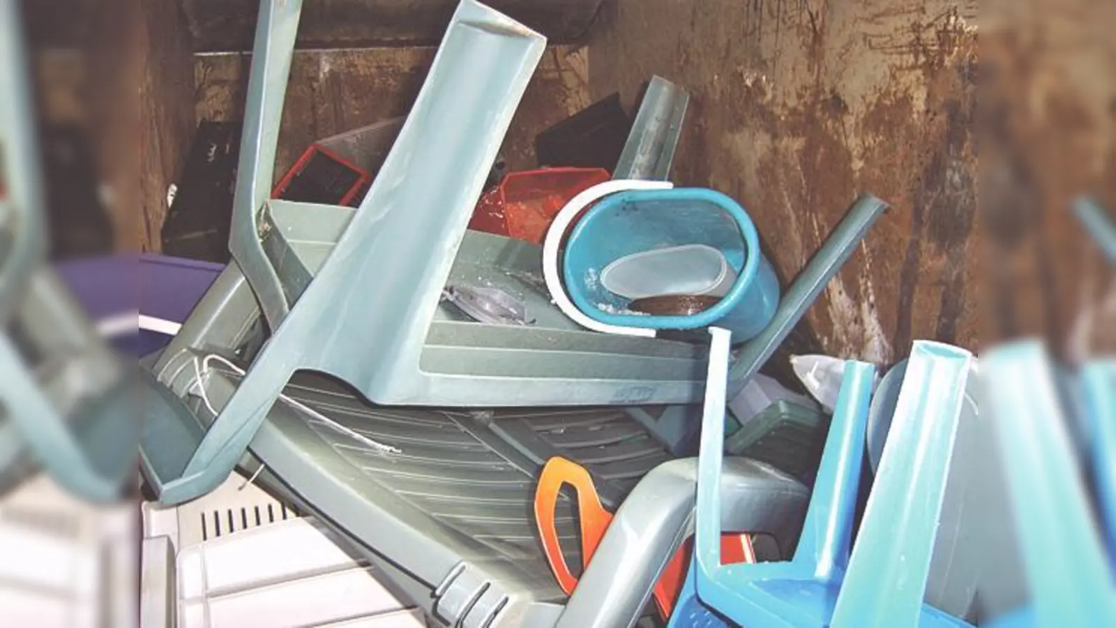 Die Abgabe der speziellen Kunststoffe ist an den teilnehmden Wertstoffhöfen kostenfrei.	 (Foto: LRA)