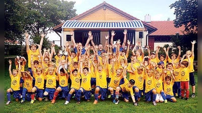 Fünf Tage Fußball  das bieten die Feriencamps beim SV Dornach.	 (Foto: Verein)