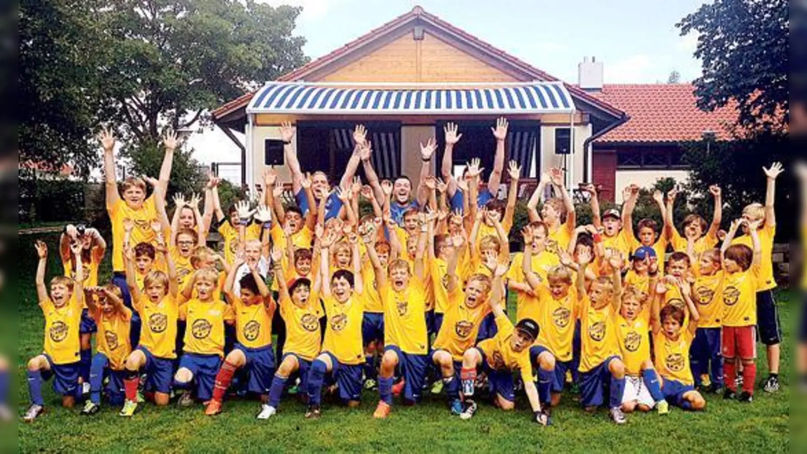 Fünf Tage Fußball  das bieten die Feriencamps beim SV Dornach.	 (Foto: Verein)