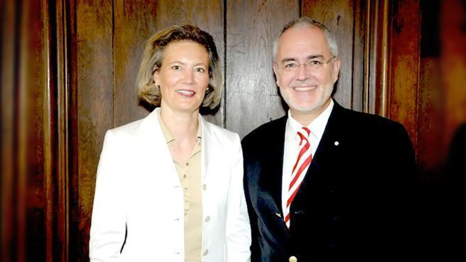 Die stellvertretende Vorsitzende Birgit Häffner und Vorstands- und Gründungsmitglied Conrad Mayer der Tourismus Initiative München bei einem gemeinsamen Treffen.   (Foto: TIM e.V.)