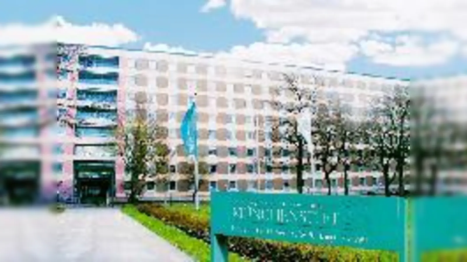 Zum Abriss freigegeben: das Seniorenheim an der Effnerstraße. (Foto: Archiv)