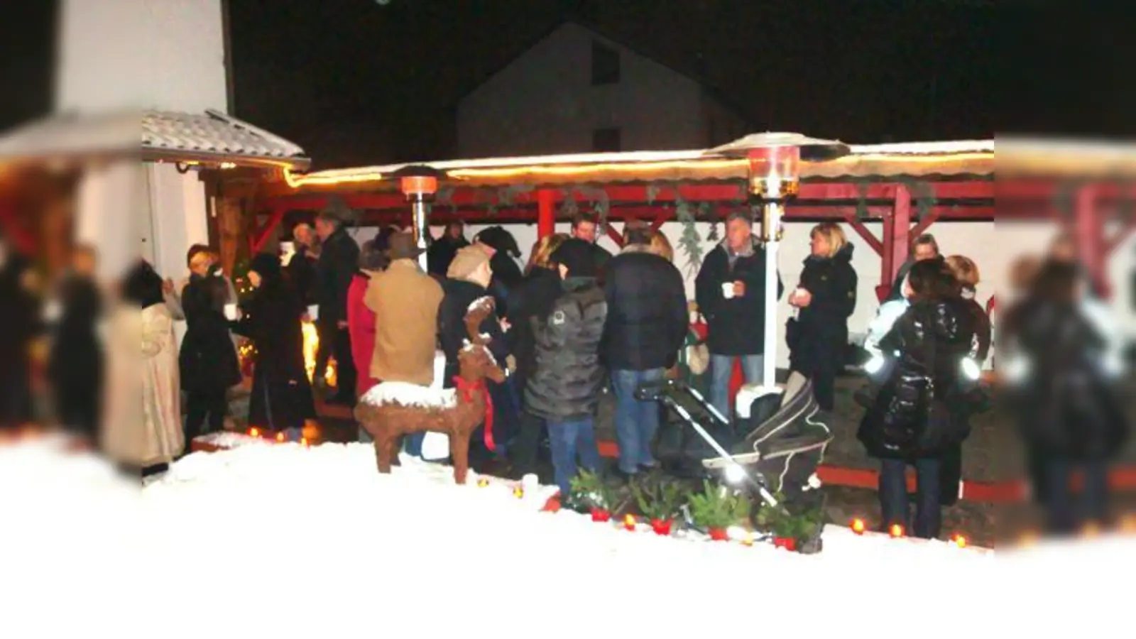 Der »Adventskalender der Begegnungen« hat sich in Poing als Attraktion herumgesprochen.	 (Foto: VA)