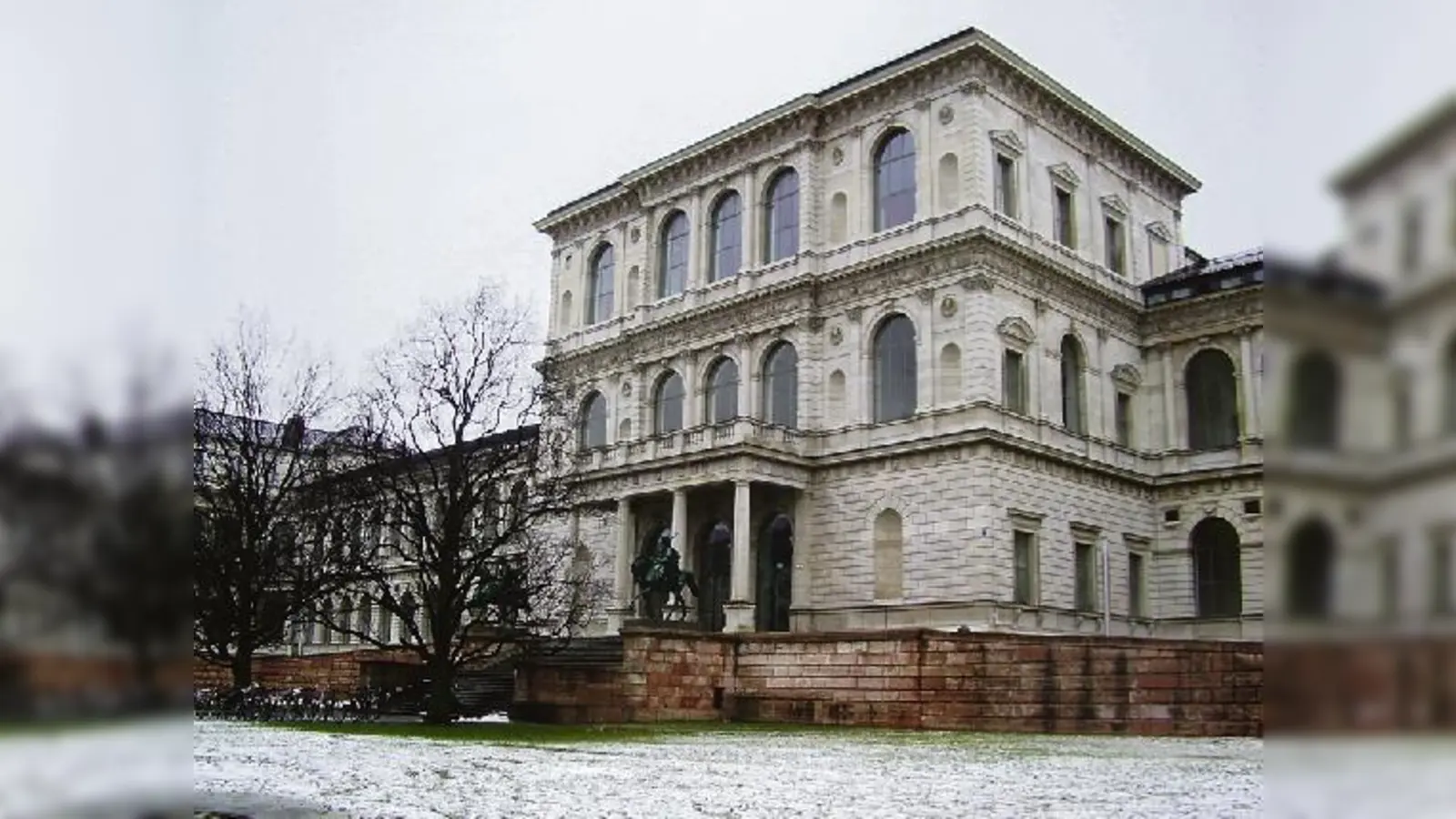 Allenfalls auf dem Grünstreifen vor der Akademie der Bildenden Künste passe ein Spielplatz, meint Akademiepräsident Nikolaus Gerhart  ((li.o.)Foto: js/Akademie)