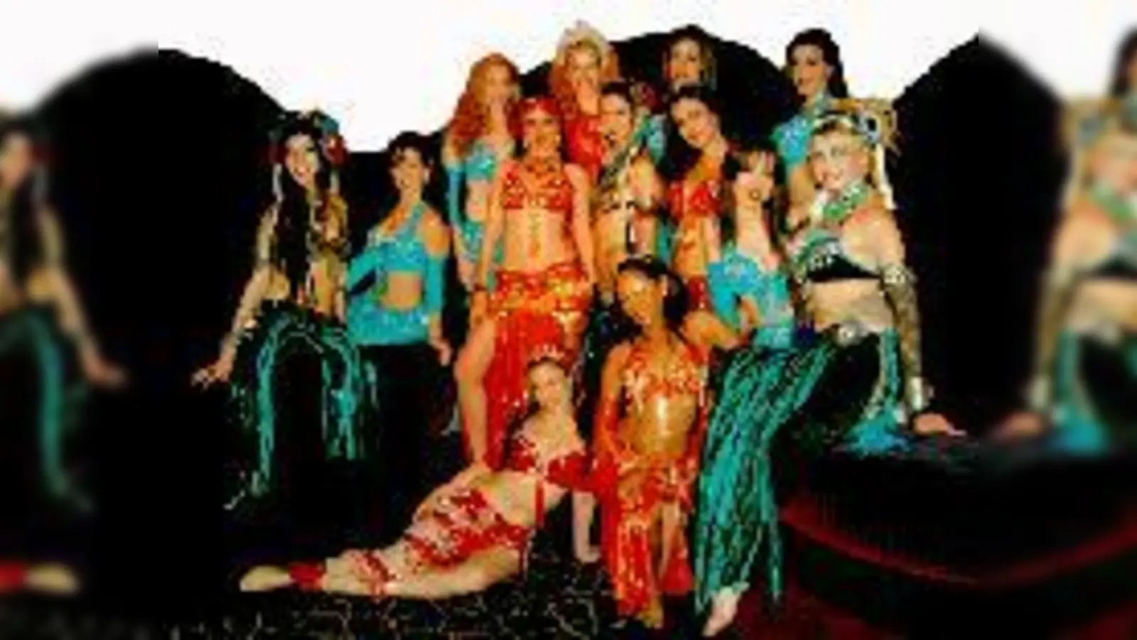 Bauch rein, Brust raus! Bellydance wissen, wie man Zuschauer verzaubert. 	 (Foto: mh)