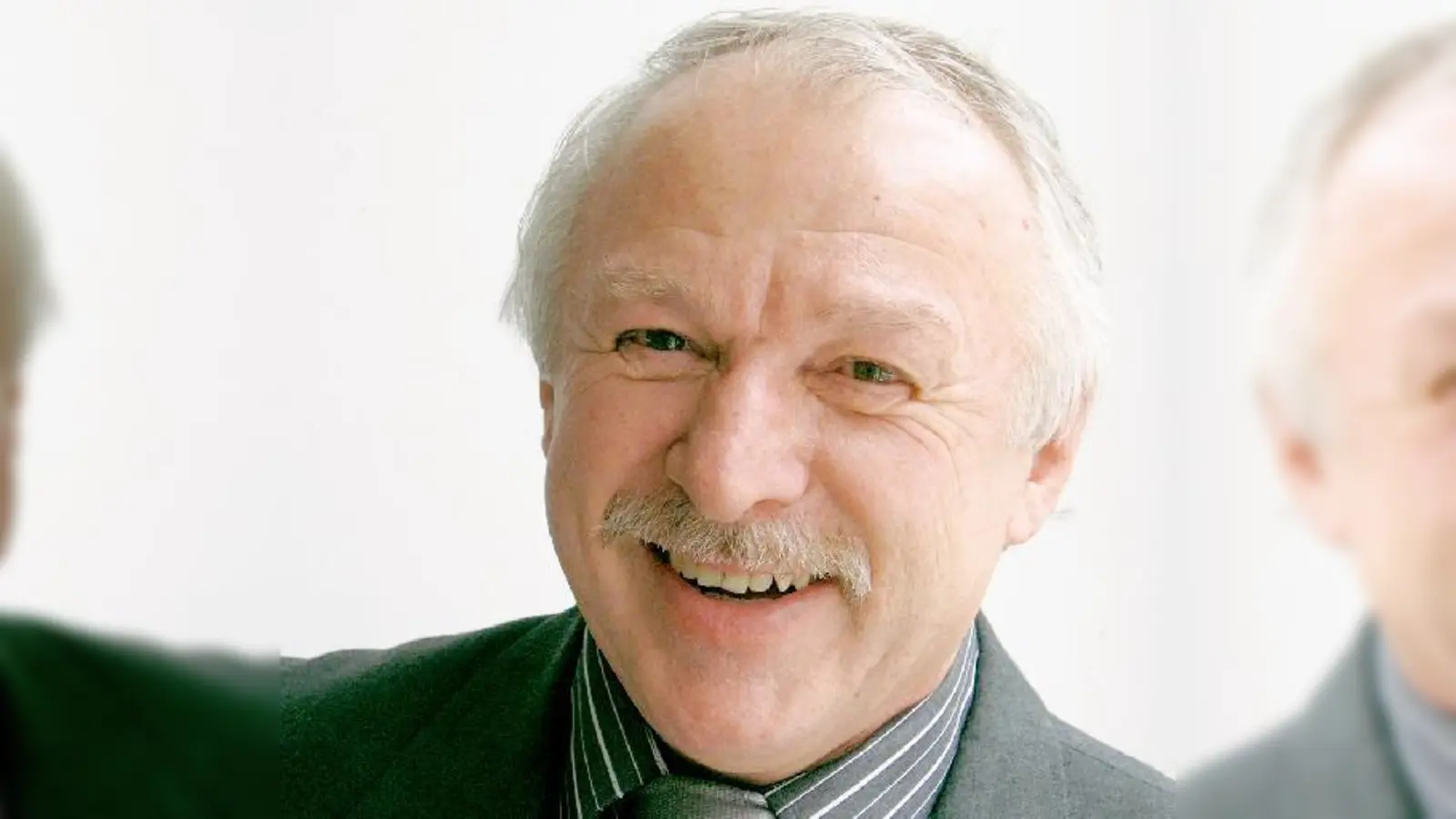 Beantwortet Ihre  (Foto: ADAC-Versicherungsexperte Hans Kliefoth.)