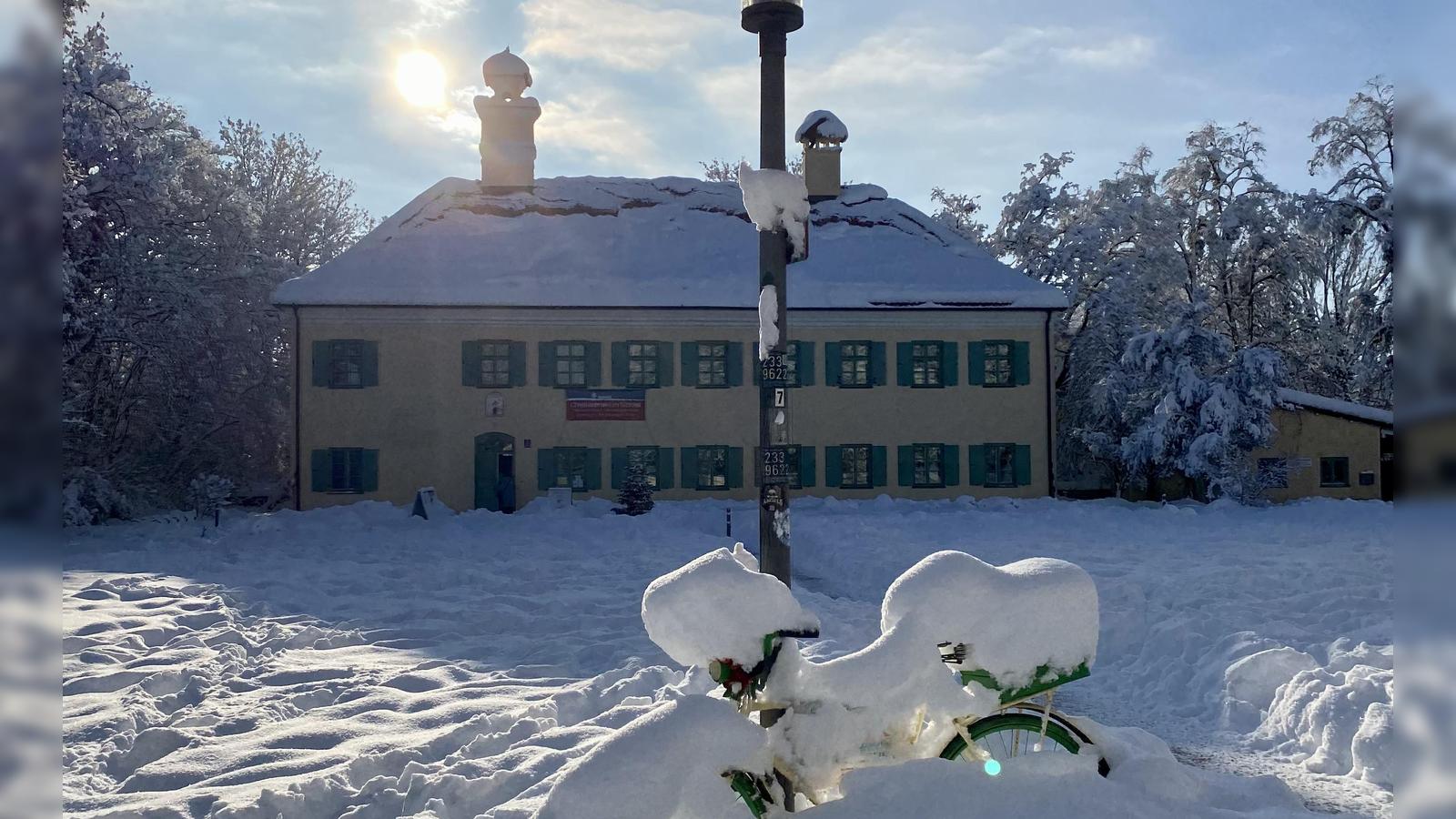 -Rumpelstilzchen-oder-Frau-M-ller-spinnt-Familientheater-im-Pelkovenschl-ssl