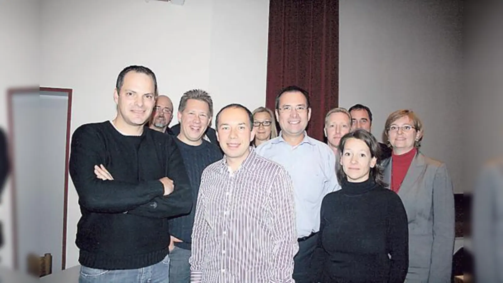 Zahlreiche Mitglieder der IG waren bei der Bürgerversammlung anwesend und forderten den Bau der Lärmschutzwand.  (Foto: js)