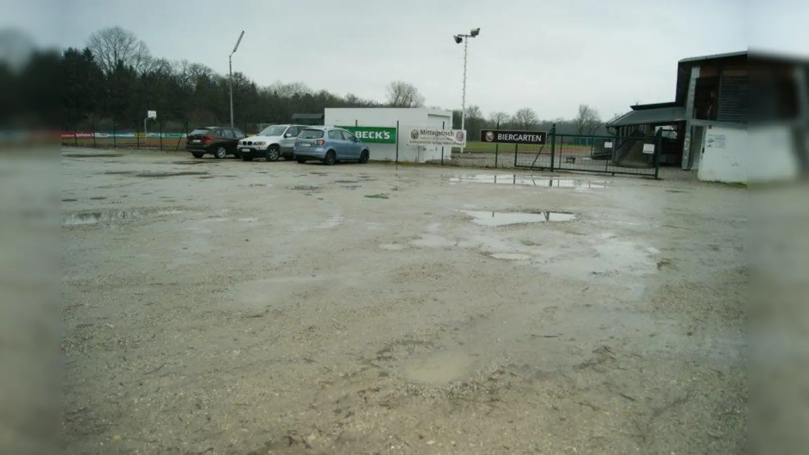 Die Gemeinde Herbertshausen weigert sich, die Kosten für einen Parkplatzbau allein zu tragen. (Foto: pi)