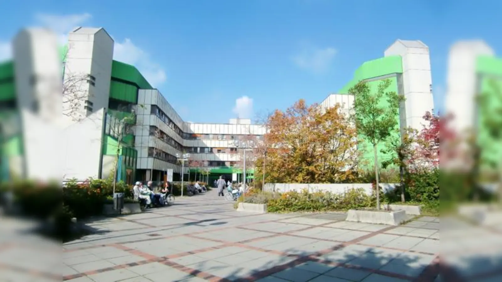 Das Klinikum Bogenhausen erhält einen viergeschossigen Erweiterungsbau mit einem Landeplatz für Hubschrauber auf dem Dach.	 (Foto: hgb)
