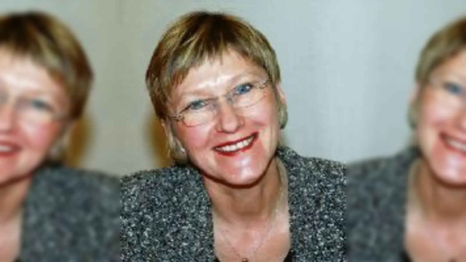 Dr. Elisabeth Tworek möchte die Bogenhausener dazu animieren, die Archive der Monacensia regelmäßiger zu nutzen.  (Foto: Monacensia)