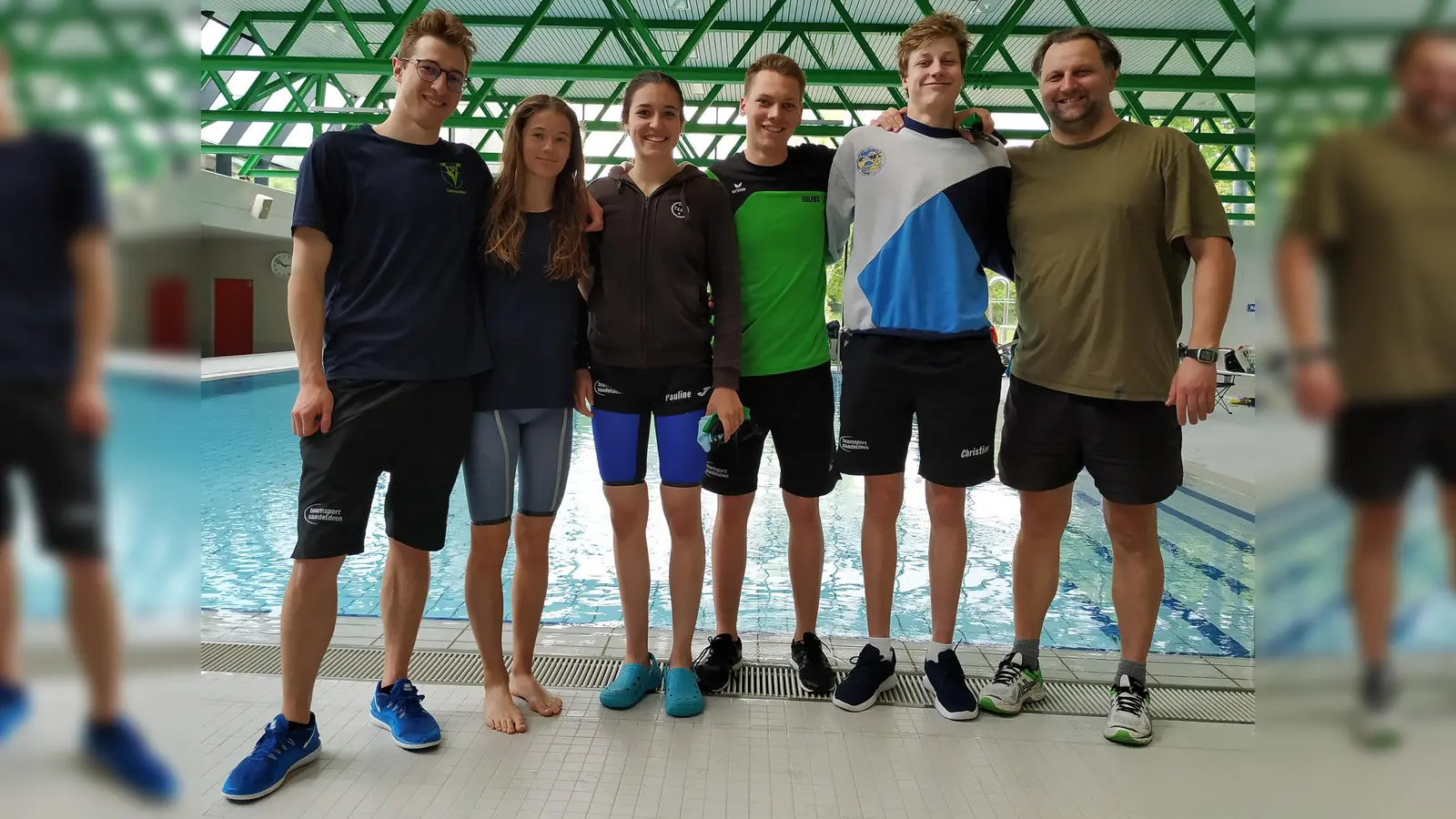 Erfolgreich in Freiburg: Dominik Liguori, Valerie Wende, Pauline Breitner, Julius Schmid, Christian Arzberger, Trainer Sebastian Junga (v. li.) (Foto: TSVV)