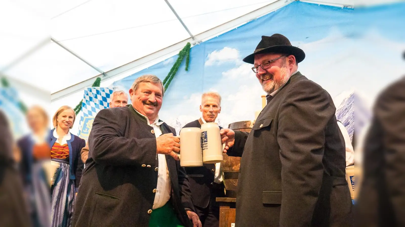 Na dann Prost! Am kommenden Mittwoch startet Vaterstetten in die Volksfestsaison. (Foto: Fahrenschon GmbH & Co. KG)