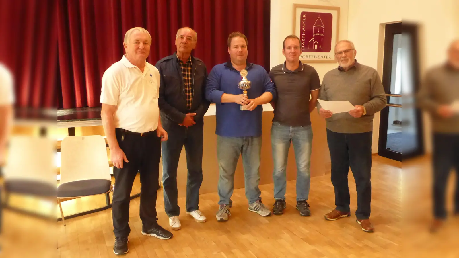 Vorstand Jakob Karg, Manfred Gerlach, Andreas Schachtner, Herbert Baumann jun. und sportlicher Leiter Ewald Wagner (von links nach rechts). (Foto: privat)