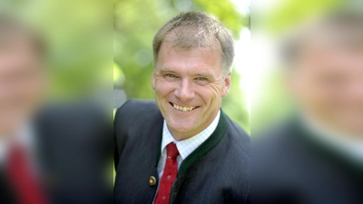 Bürgermeister Stefan Schelle wehrt sich gegen die Vorwürfe, die im WDR verbreitet worden sind. Die Gemeinde soll Missbrauchshandlungen vertuscht haben, das sei nicht wahr, so Stefan Schelle.  (Foto: Claus Schunk)