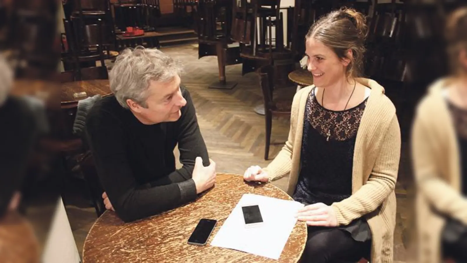 Zweite Heimat Lustspielhaus: Alfred Dorfer im Interview mit Wochenanzeiger-Redakteurin Katja Brenner.	 (Foto: PH)