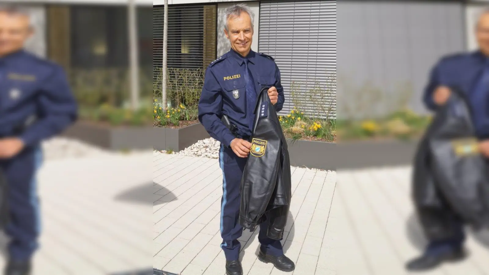 Die neue blaue Polizeiuniform kommt bei Andreas Ruch von der PI Germering sehr gut an. (Foto: pst)
