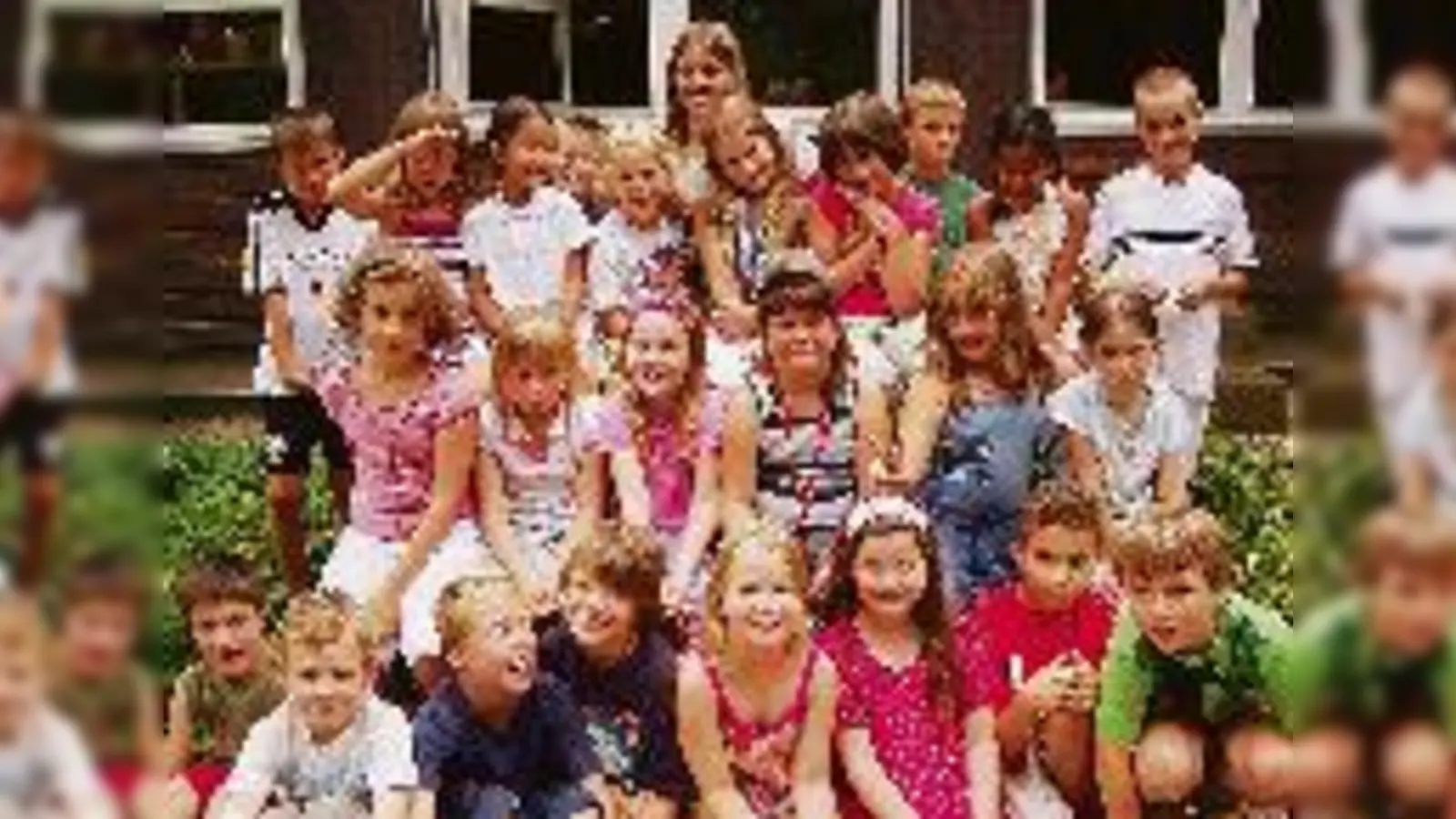 Da freuen sich die Kinder der Grundschule an der Jenaer Straße: Ihr Pavillon, in dem sie mittags betreut werden, bleibt ihnen erhalten  vorerst.  (Foto: ras)