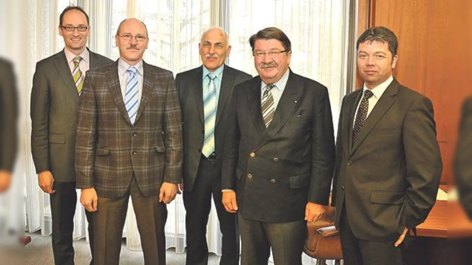 Von links: B. Seidenath, A. Bredl, H. Christmann und P. Felbermeier im Landratsamt Dachau.	 (Foto: privat)