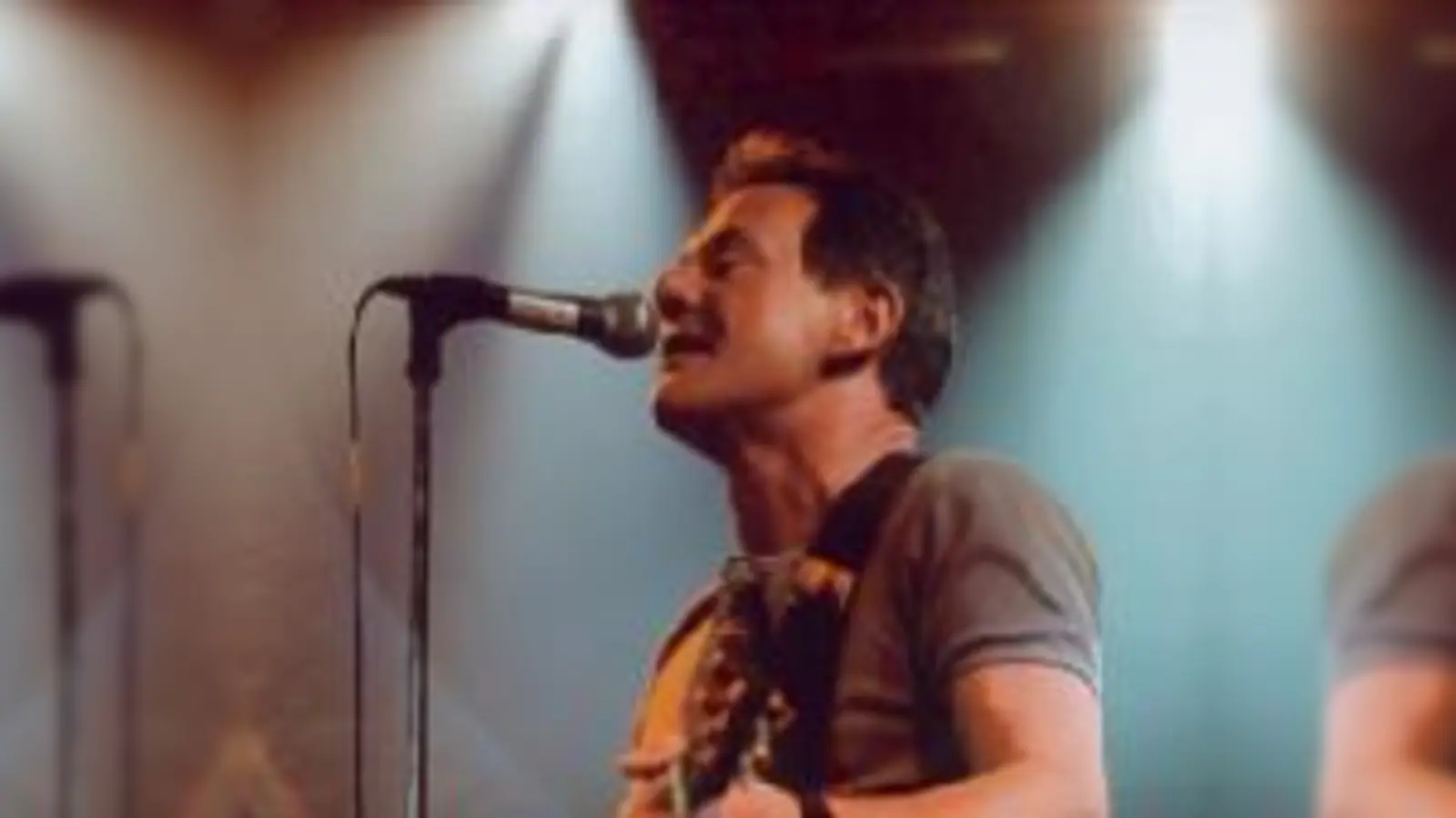 Die steh grod-Tournee von Wolfgang Ambros startete im Münchner Circus Krone.	  (Foto: VA)