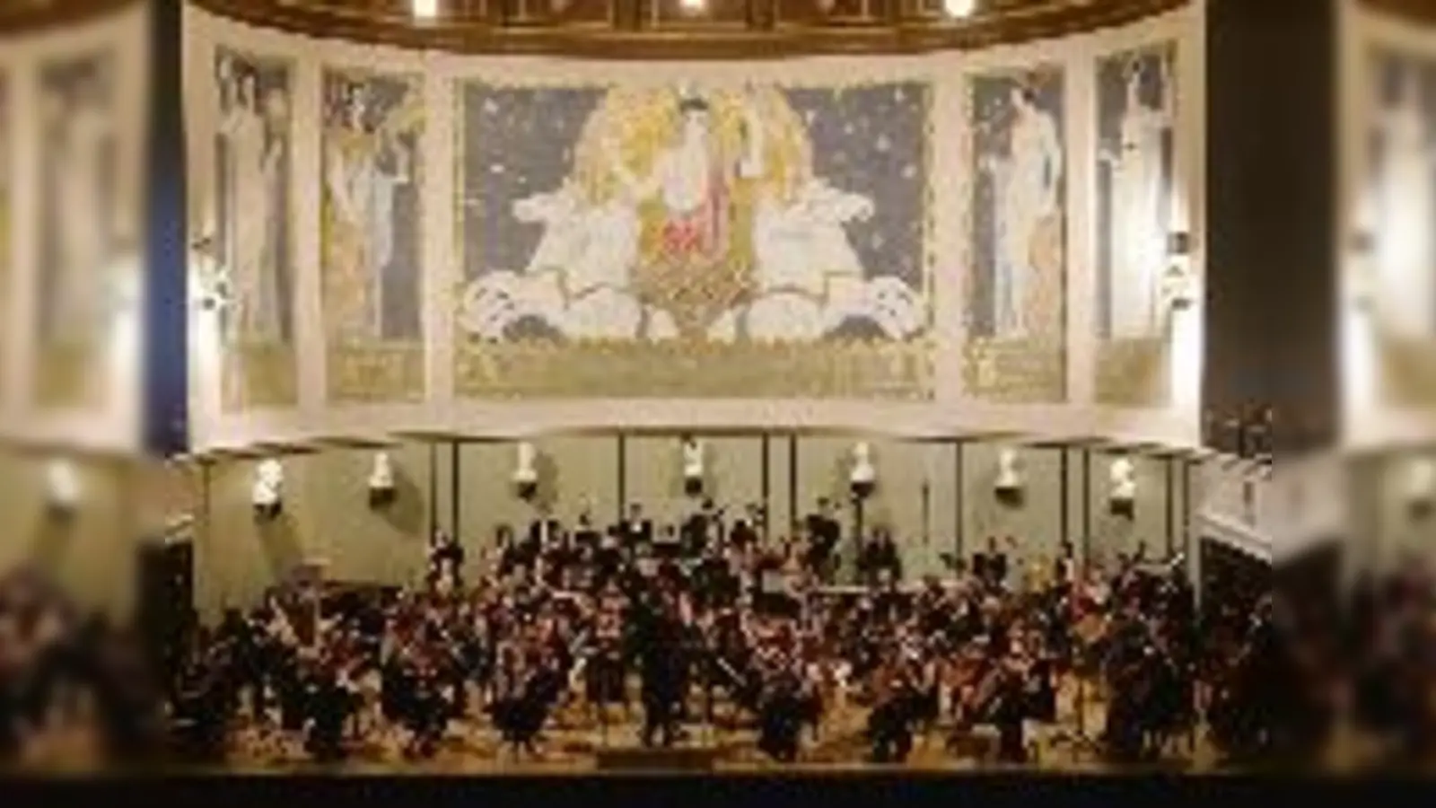 Prachtvoll lauschen auch die Götter von den Wänden der Großen Aula der  (LMU.Foto: Veranstalter)