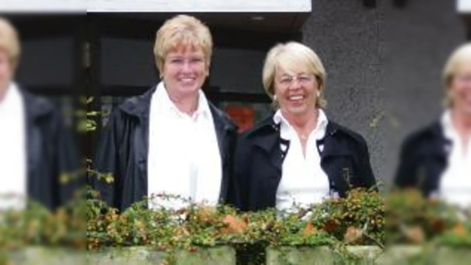 Brigitte Stengel und Bärbel Maier lassen das Kontaktfrühstück-Projekt nicht sterben und führen die Initiative zur Unterstützung Bogenhausener Familien unter dem Namen »Mini-Treff« weiter.  (Foto: ak)