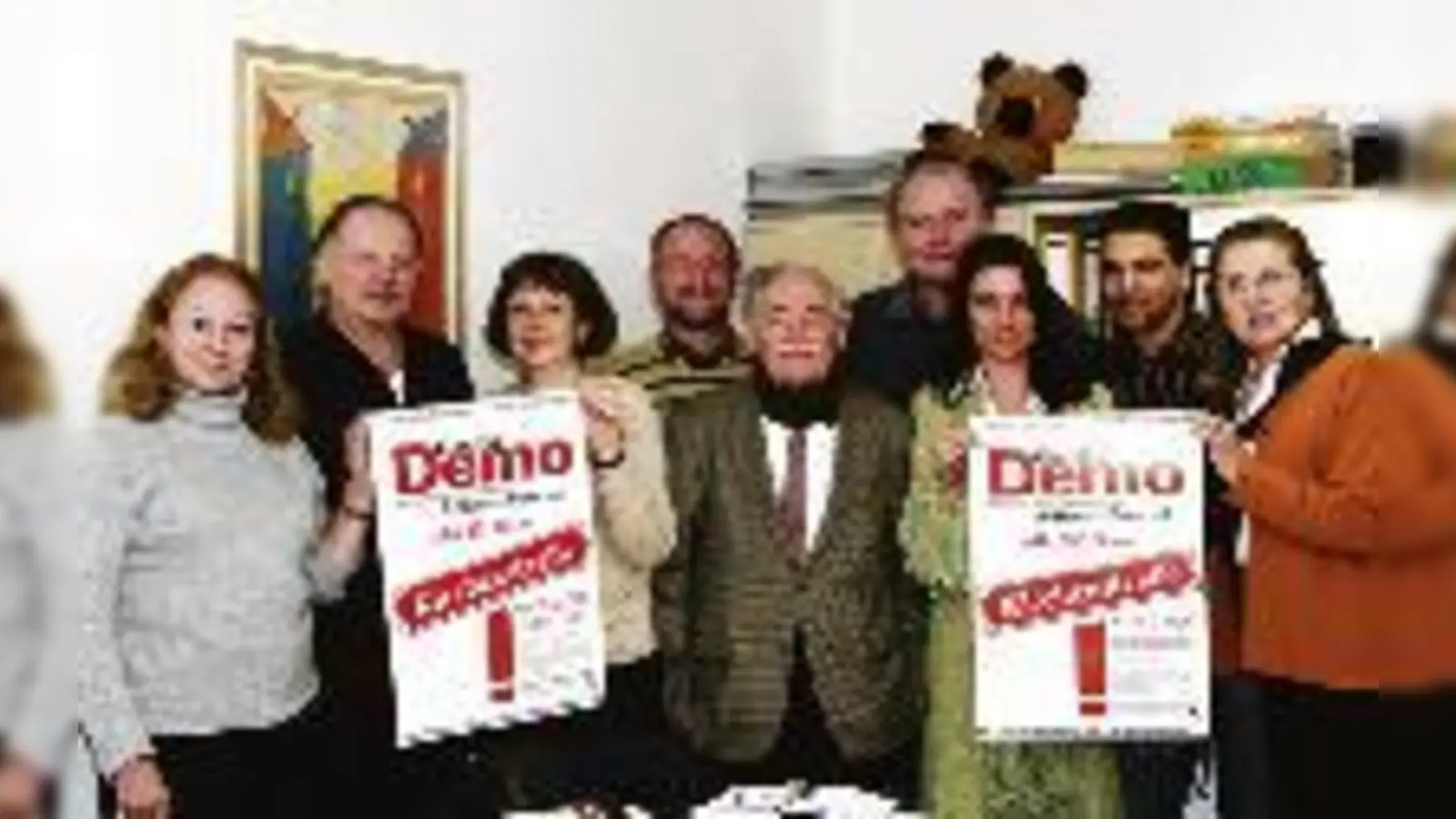 Das Team der Bürgerinitiative: M. Winkler, H. Eder, I. Michelfeit, W. Schwarz, Dr. Kellner, V. Böhm, M. Hindelang, A. Krause, Hermine Reuter (v. li.).  (Foto: Privat)