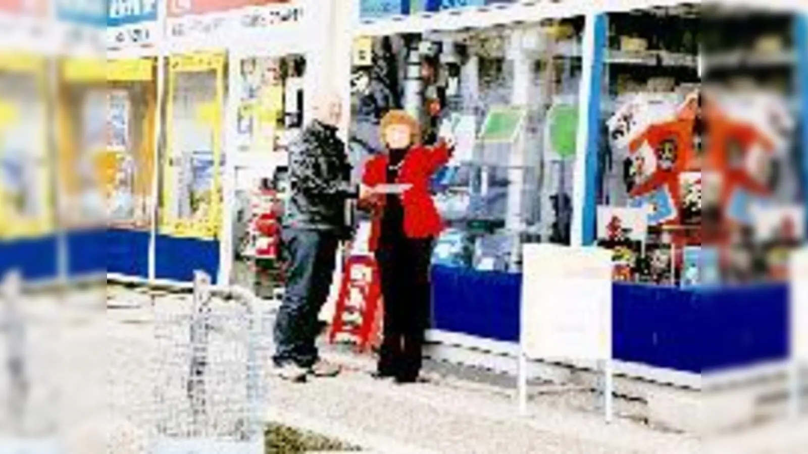 Elisabeth Ziegler und Bauamtsleiter Josef Schartel freuen sich über 60.000 Euro Zuschuss. 	 (Foto: sh)