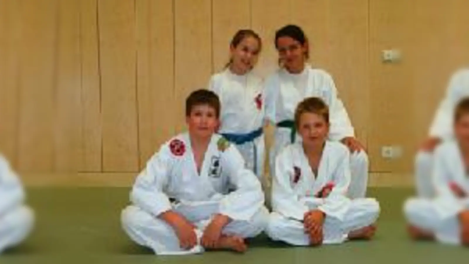 Das Quartett für die Bayerischen Titelkämpfe: (hinten v.l.) Sabrina Fuchs und Marina Difonzo, (vorne v.l.) Michael Häge und Maximilian Wutz.	  (Foto: VA)