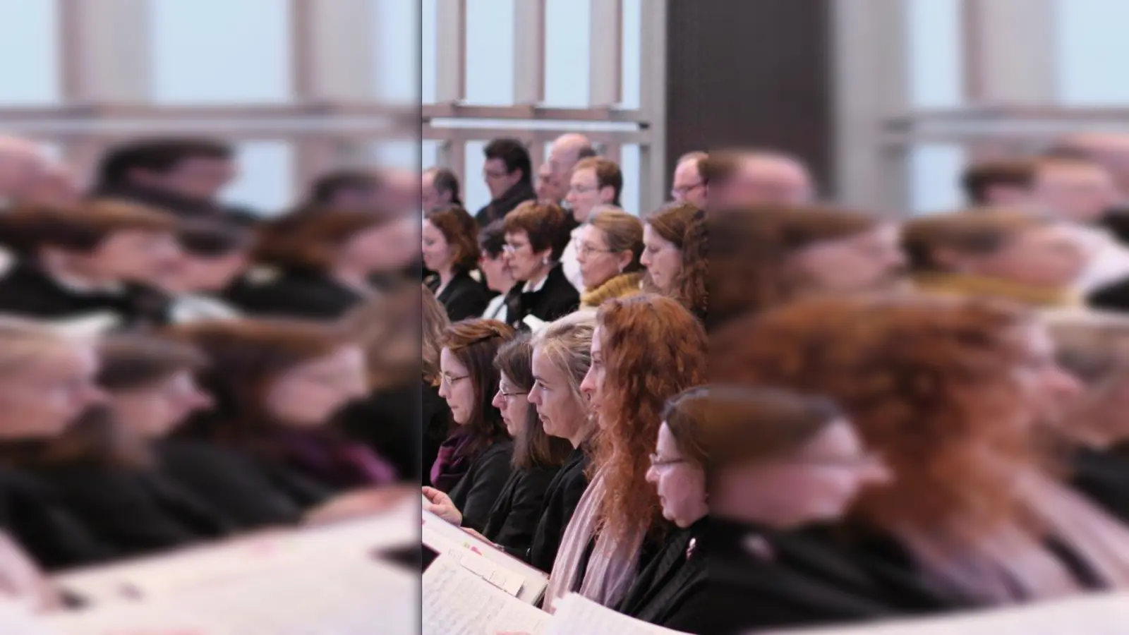 Der Chor der Herz-Jesu-Kirche gestaltet das Weihnachtskonzert gemeinsam mit dem Orchester. (Foto: pi)