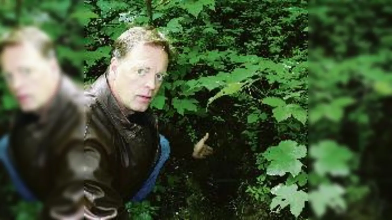 Wildtierparadies Stadt: Besonders Füchse leben in München, etwa im Englischen Garten. Thomas Köster zeigt einen Fuchsbau am Kleinhesseloher  (See.Foto: ks)