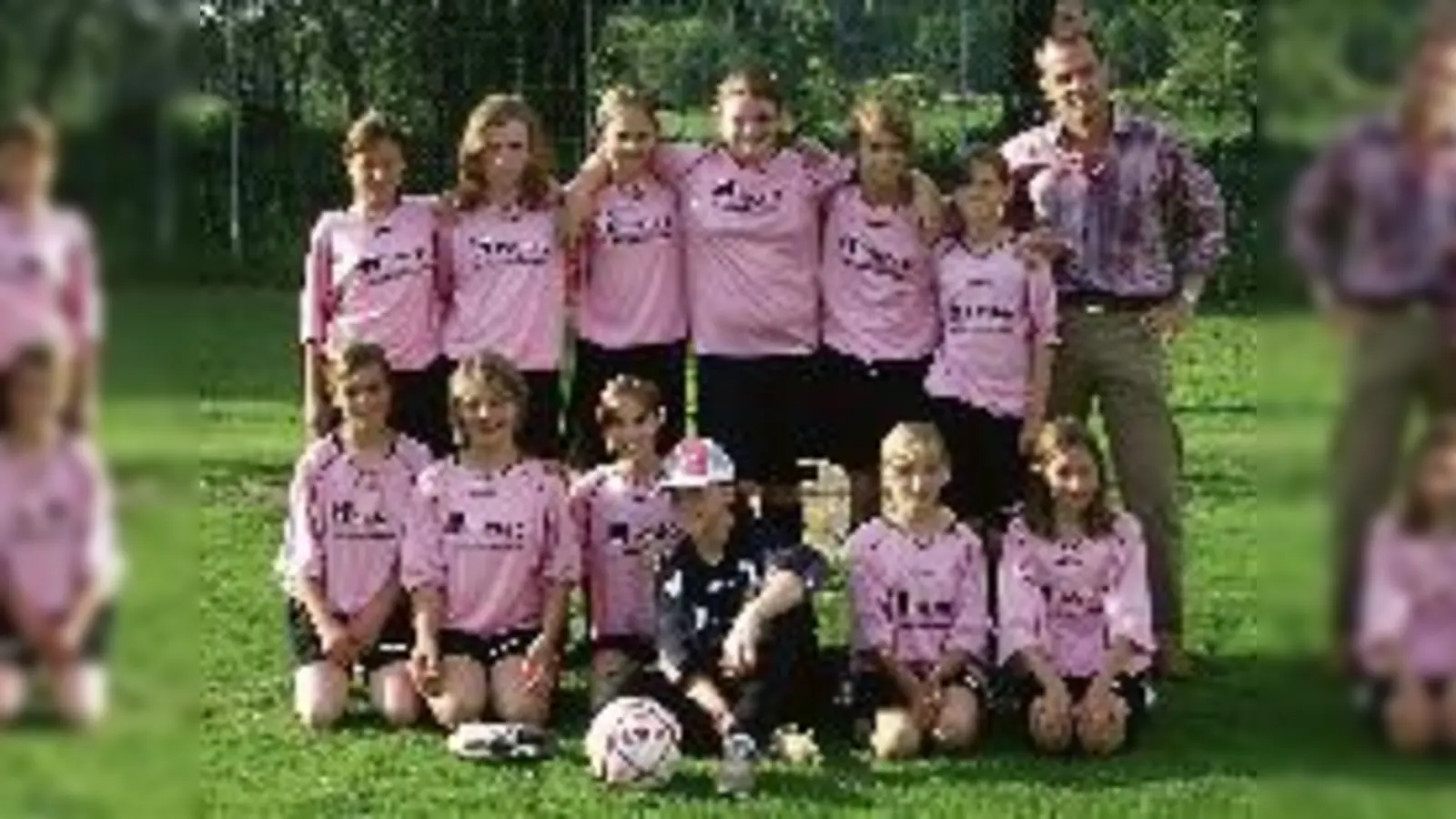 Die Torfabrik vom Lerchenauer See: Die C-Jugend-Fußballerinnen trafen in zwei Spielen 17-mal  bei null  (Gegentoren.Foto: SCL)