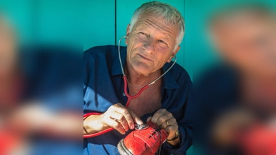 Das neue Programm von Kabarettpreisträger Josef Brustmann versucht mit Witz und absurder Klugheit zu retten, was zu retten ist. (Foto: VA)