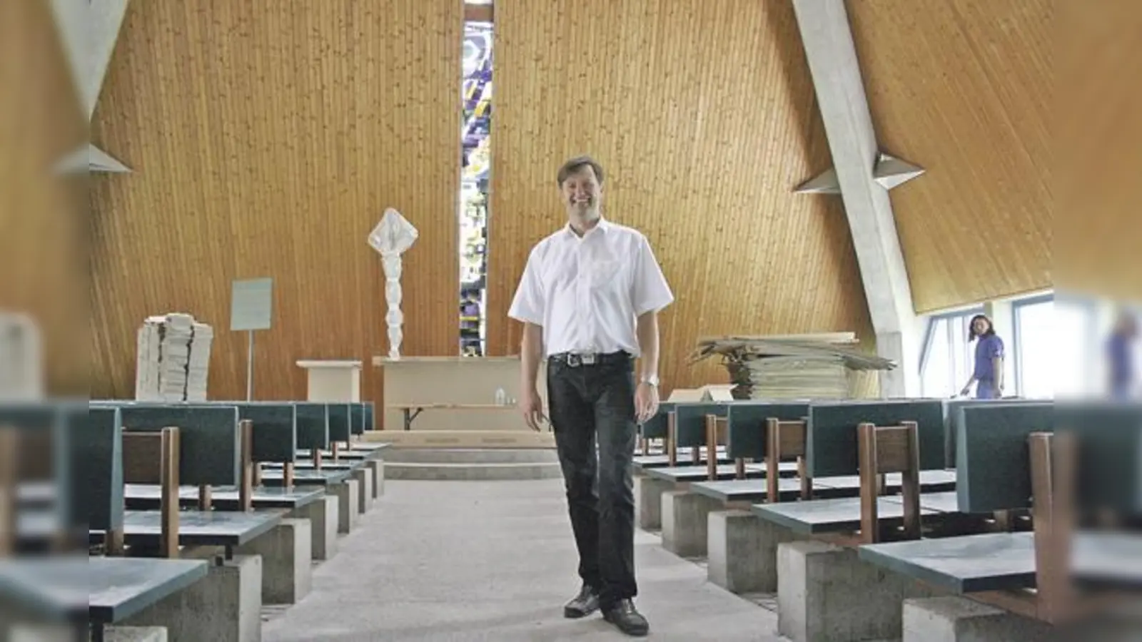 Pfarrer Ulrich Leser freut sich auf die Wiedereröffnung am 25. Juli. 	 (Foto: ws)