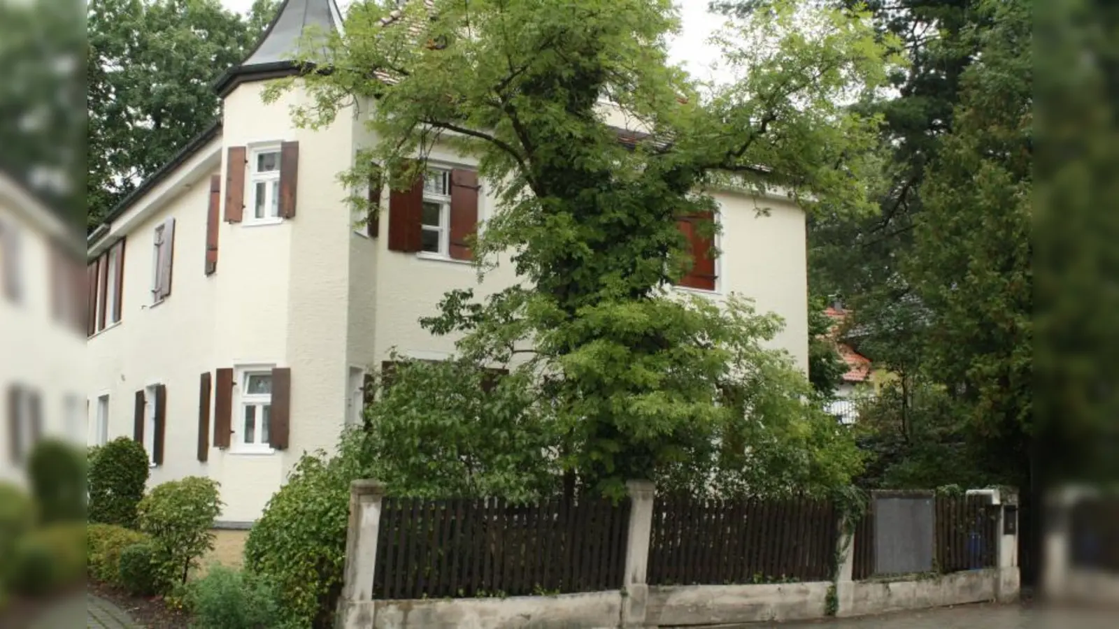 Die Flexiblen Hilfen München der Diakonie haben in der Vesaliusstraße 6 ein Haus zur Betreuung von Kindern und Jugendlichen angemietet. (Foto: sb)