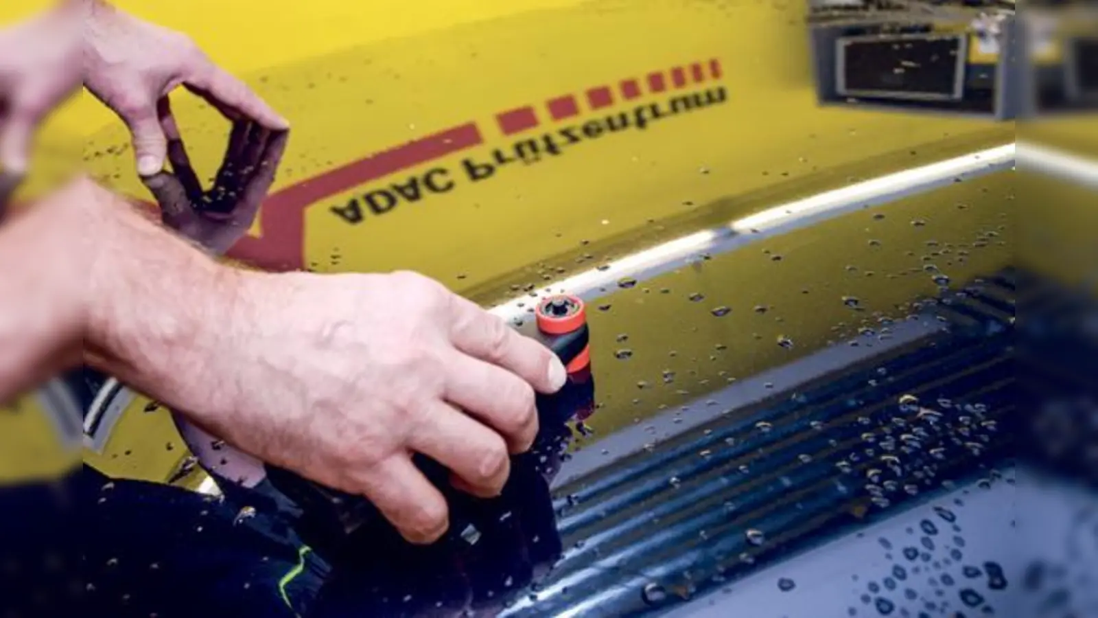 Weist die Lackschicht höhere Werte auf als normal? Ein spezielles Messverfahren gibt Aufschluss.	 (Foto: ADAC Südbayern)