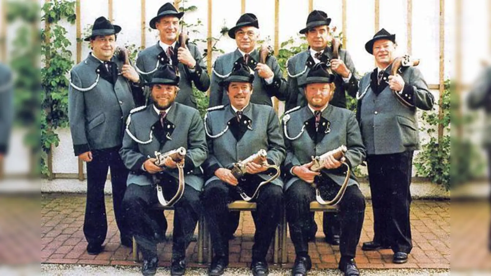 Die Gründungsmitglieder: Am 10. April 1990 wurde der Böllerschützen Verein gegründet.	 (Foto: privat)