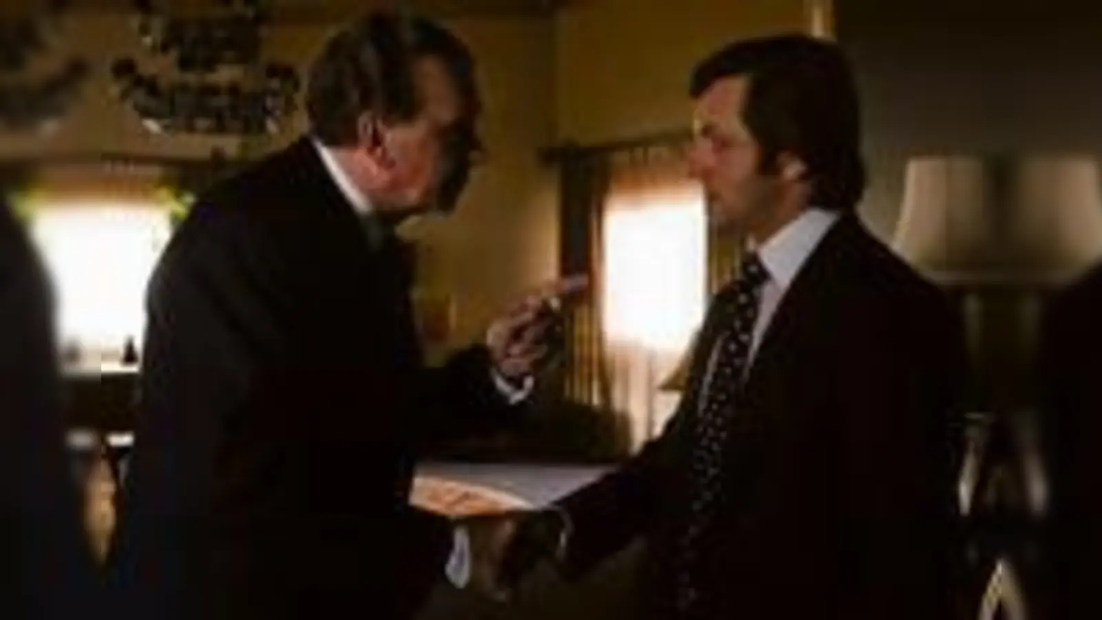 Frank Langella als Richard Nixon (l.) und Michael Sheen als David Frost.	 (Foto: VA)