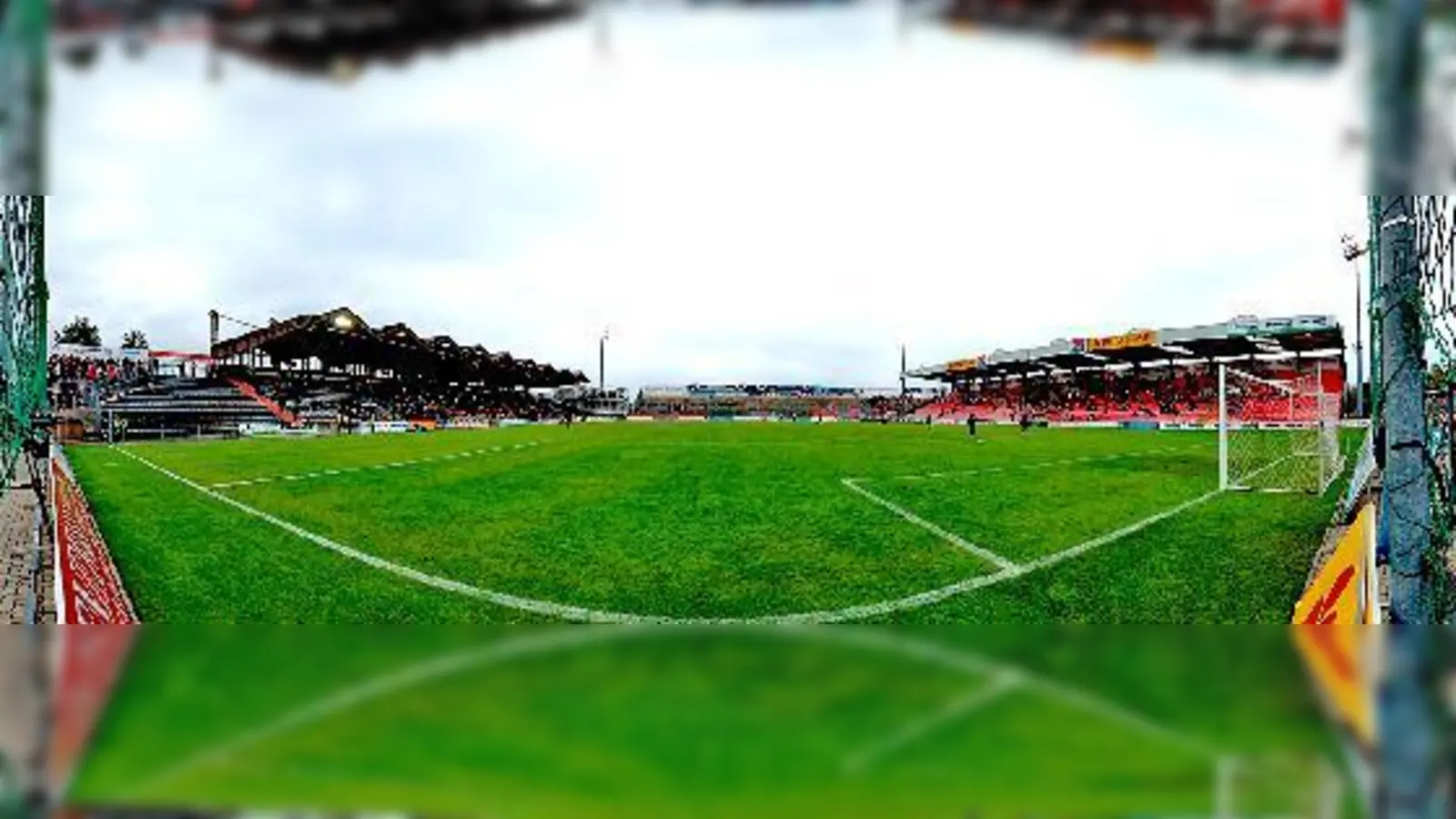 Für Savio Nsereko heißt es Abschied nehmen vom Hachinger Stadion und wohl auch der Fußballerkarriere. Er wird den Sportpark wohl sobald nicht wiedersehen.	 (Foto: Kukral)