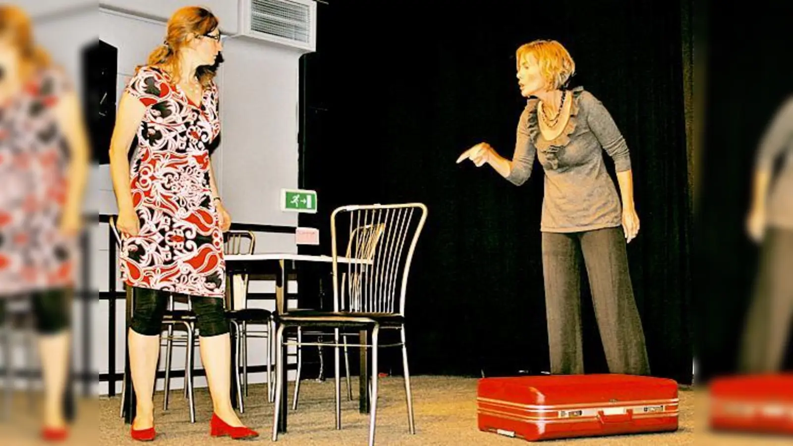 Anja Böhnke (links) und Andrea Kuborn bei den Proben zu »Ein ungleiches Paar«.	 (Foto: Privat)