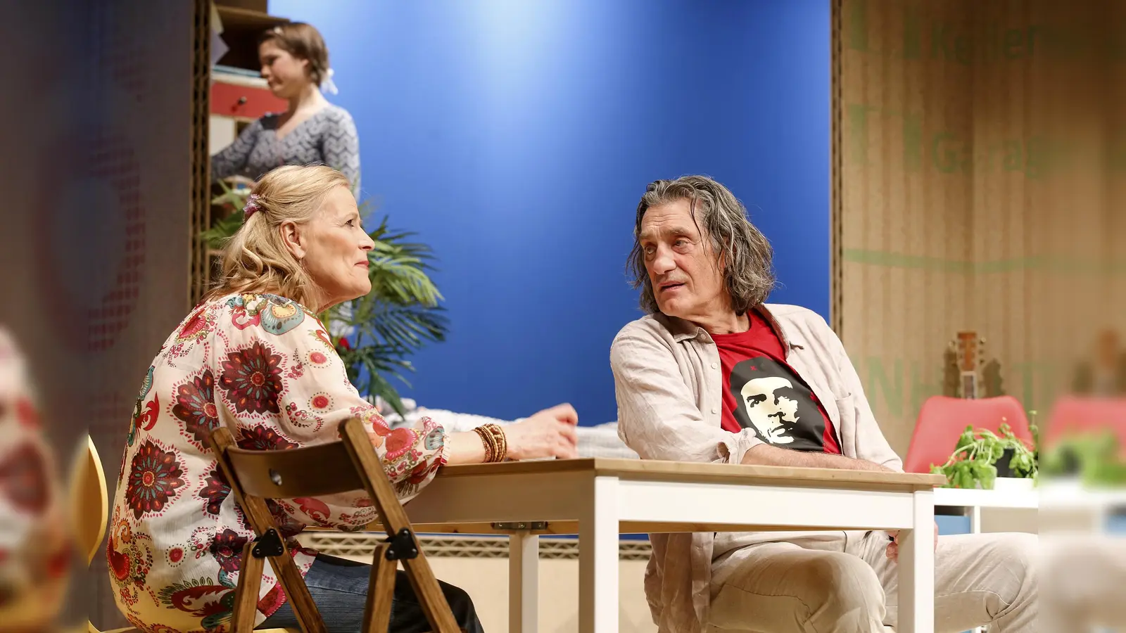 "Wir sind die Neuen", Eine Komödie nach dem gleichnamigen Film von Ralf Westhoff, wird in Taufkirchen gezeigt.  (Foto: Barbara Braun)