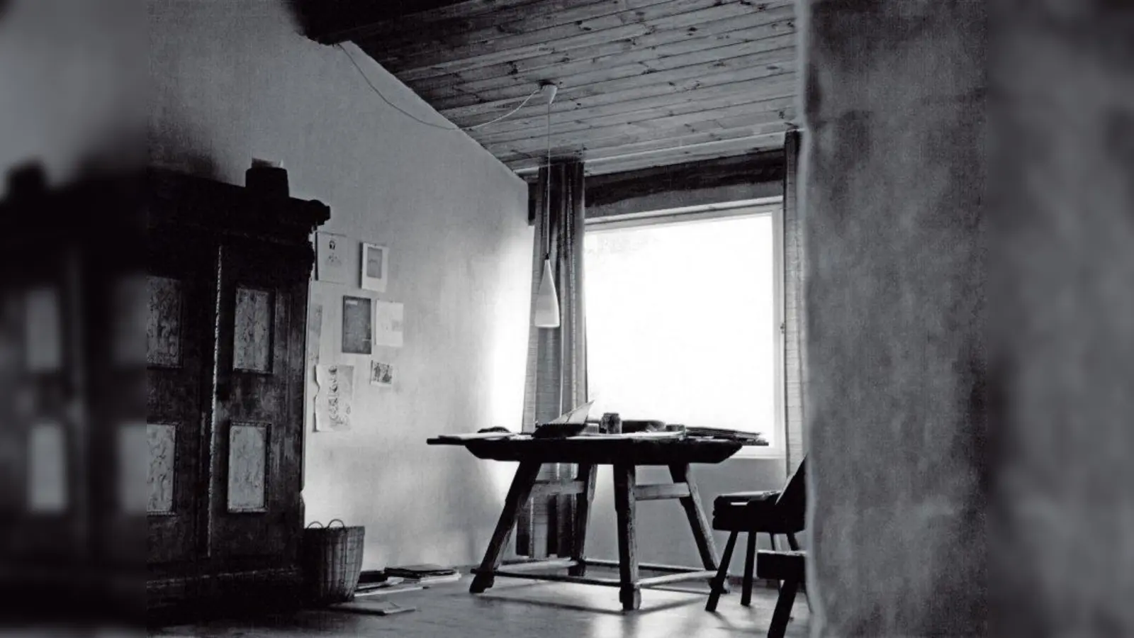 Janoschs Atelier in Greifenberg am Ammersee, um 1970. (Foto: Art28)